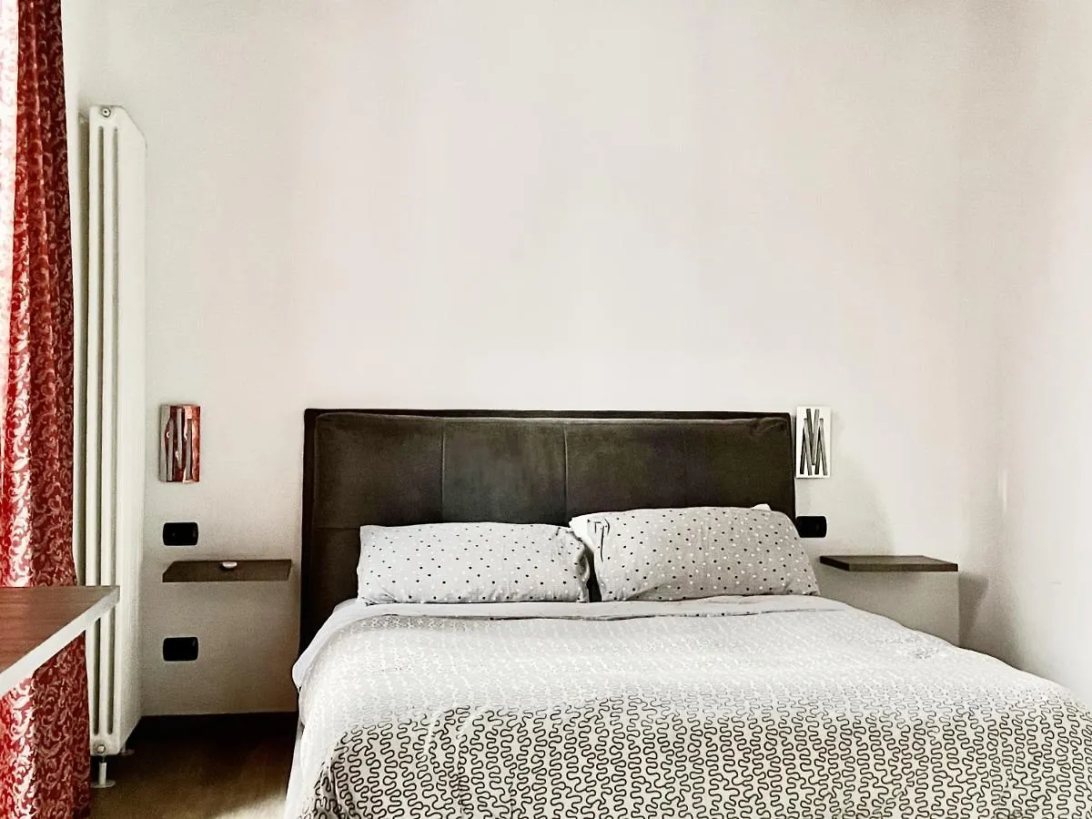 Poste Regie - Milan Guest House